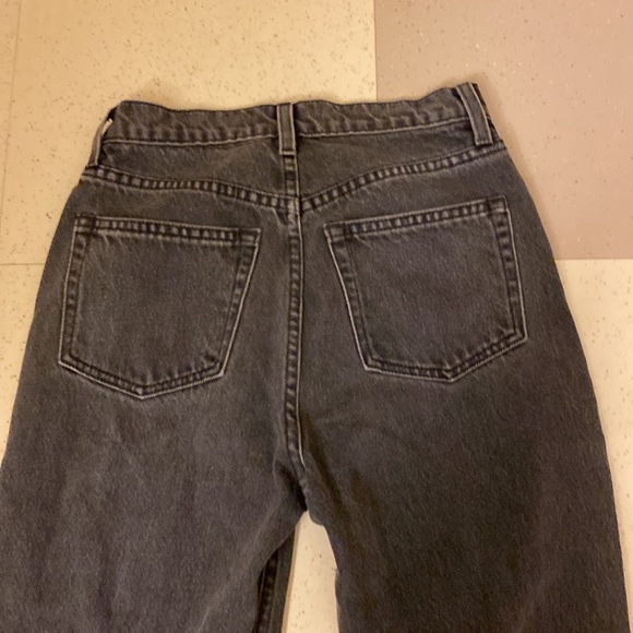 Reformation Cynthia High Relaxed Long Jeans in Seine Wash size 23 - Picture 4 of 8